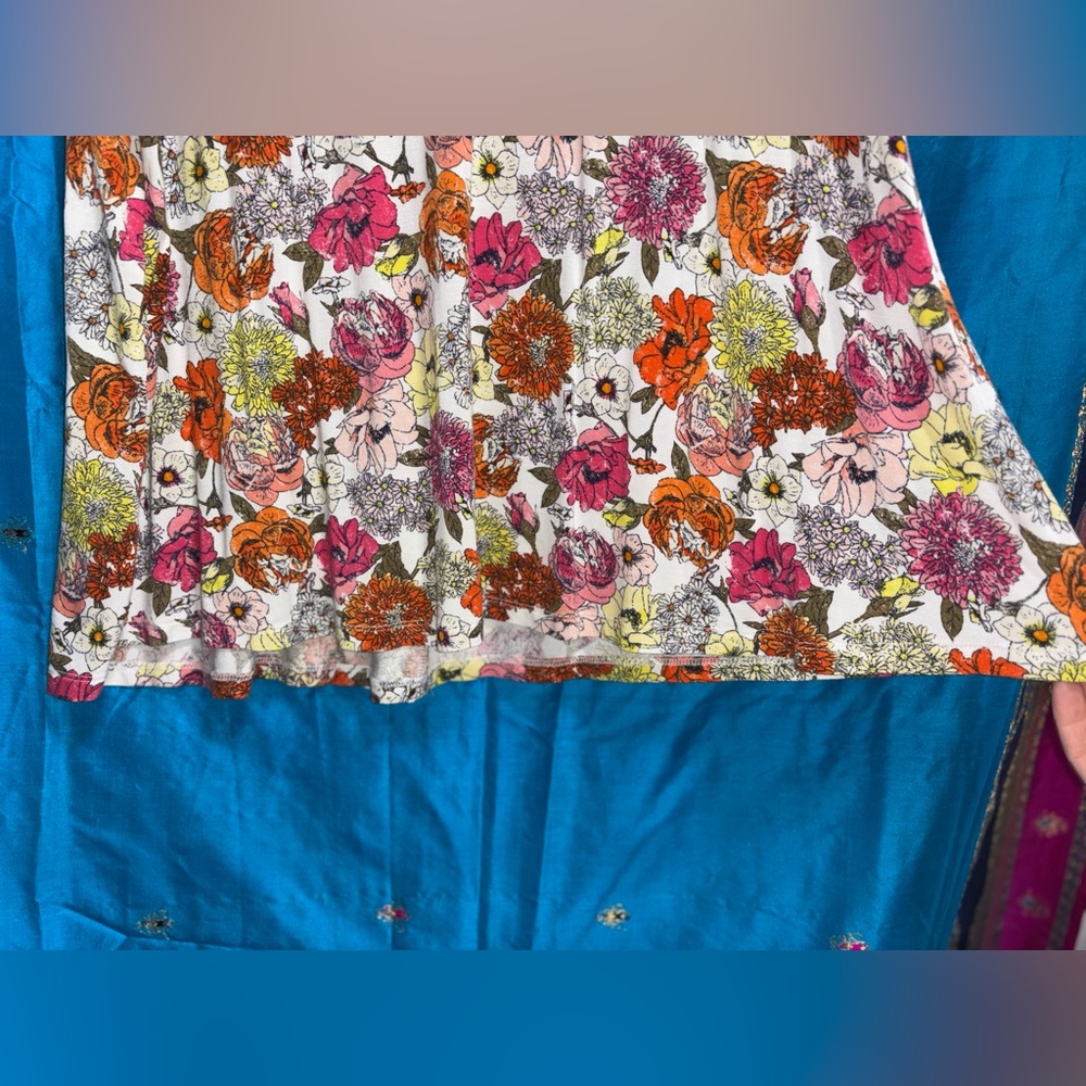 Lane Bryant Colorful Floral Swing sleeveless V neck top  womens 18/20 - Picture 8 of 13